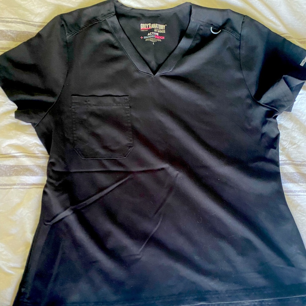 Greys anatomy one pocket scrub top